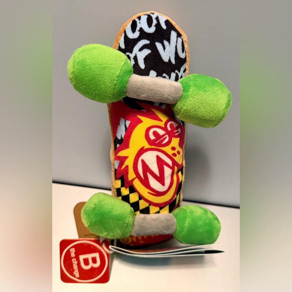 Classic 90’s Skateboard Plush Toy For L/M/S Dog - Picture 6 of 8